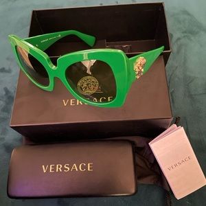 Rihanna Performs In Versace at iHeartRadio Music Awards. Style worn by Rihanna.